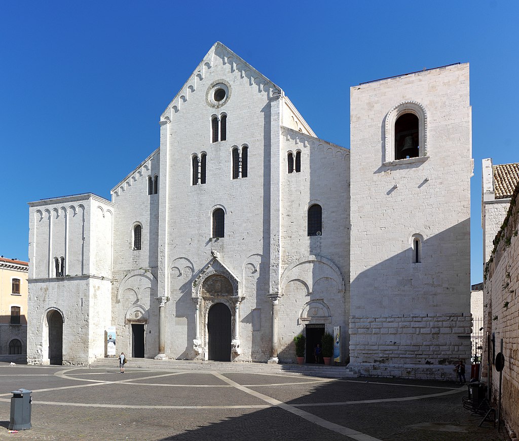 Bari - Basilica di San Nicola - Grazie Italia - Claudio Messina - Business a tavola