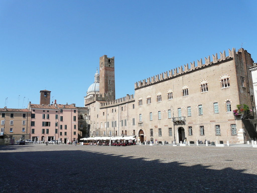 Mantova - Piazza Sordello - Grazie Italia - Claudio Messina - Business a tavola
