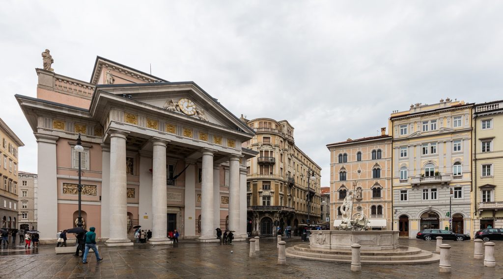 Trieste – Piazza della Borsa – Grazie Italia – Business a tavola – Claudio Messina