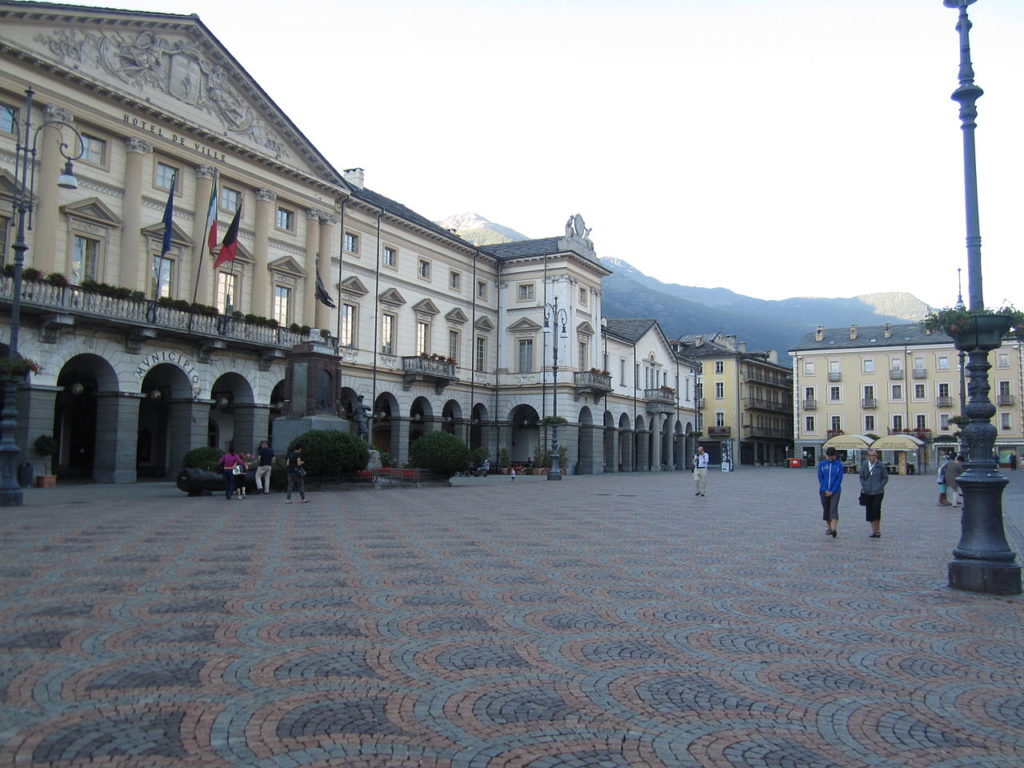 Aosta – Piazza Émile Chanoux – Grazie Italia – Business a tavola – Claudio Messina