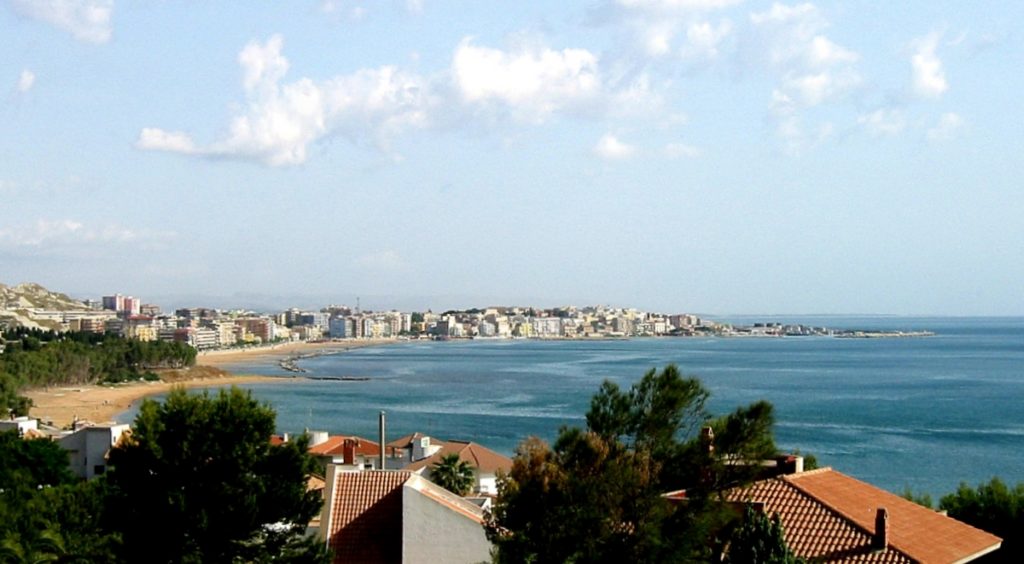 Crotone – Veduta del Lungomare – Grazie Italia – Business a tavola – Claudio Messina
