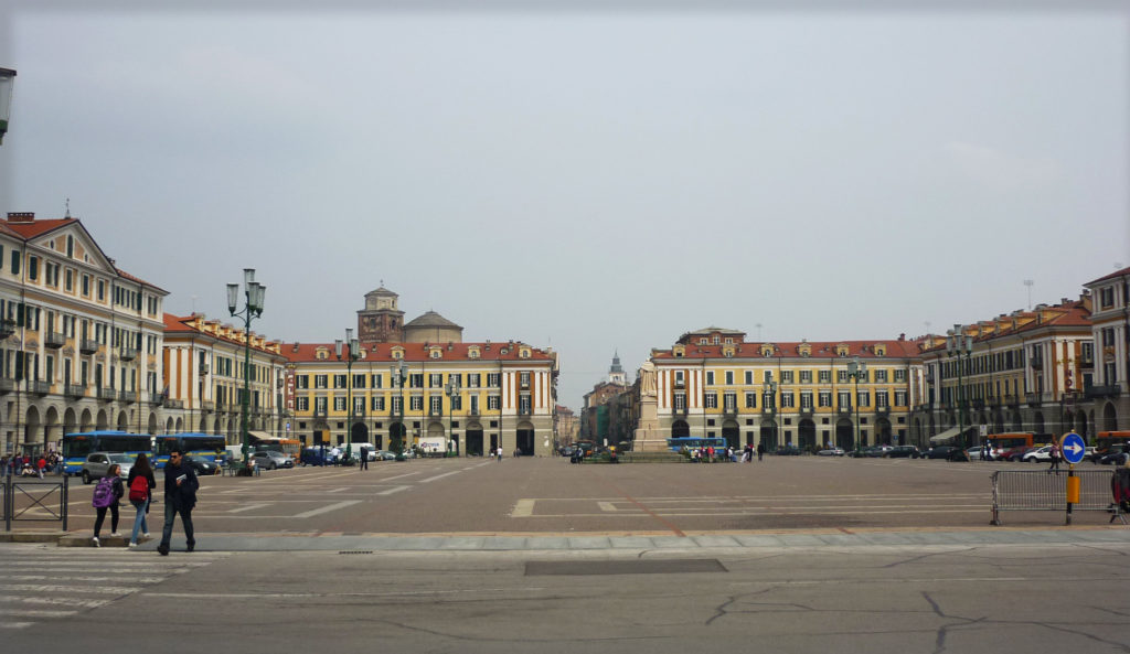 Cuneo – Piazza Galimberti – Grazie Italia – Business a tavola – Claudio Messina