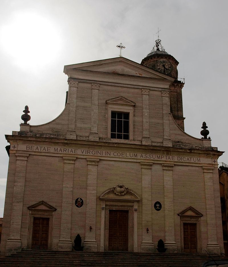 Frosinone – Cattedrale di Santa Maria Assunta – Grazie Italia – Business a tavola – Claudio Messina